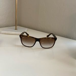 RayBans - RB-4181 - GUC - Tortoise
